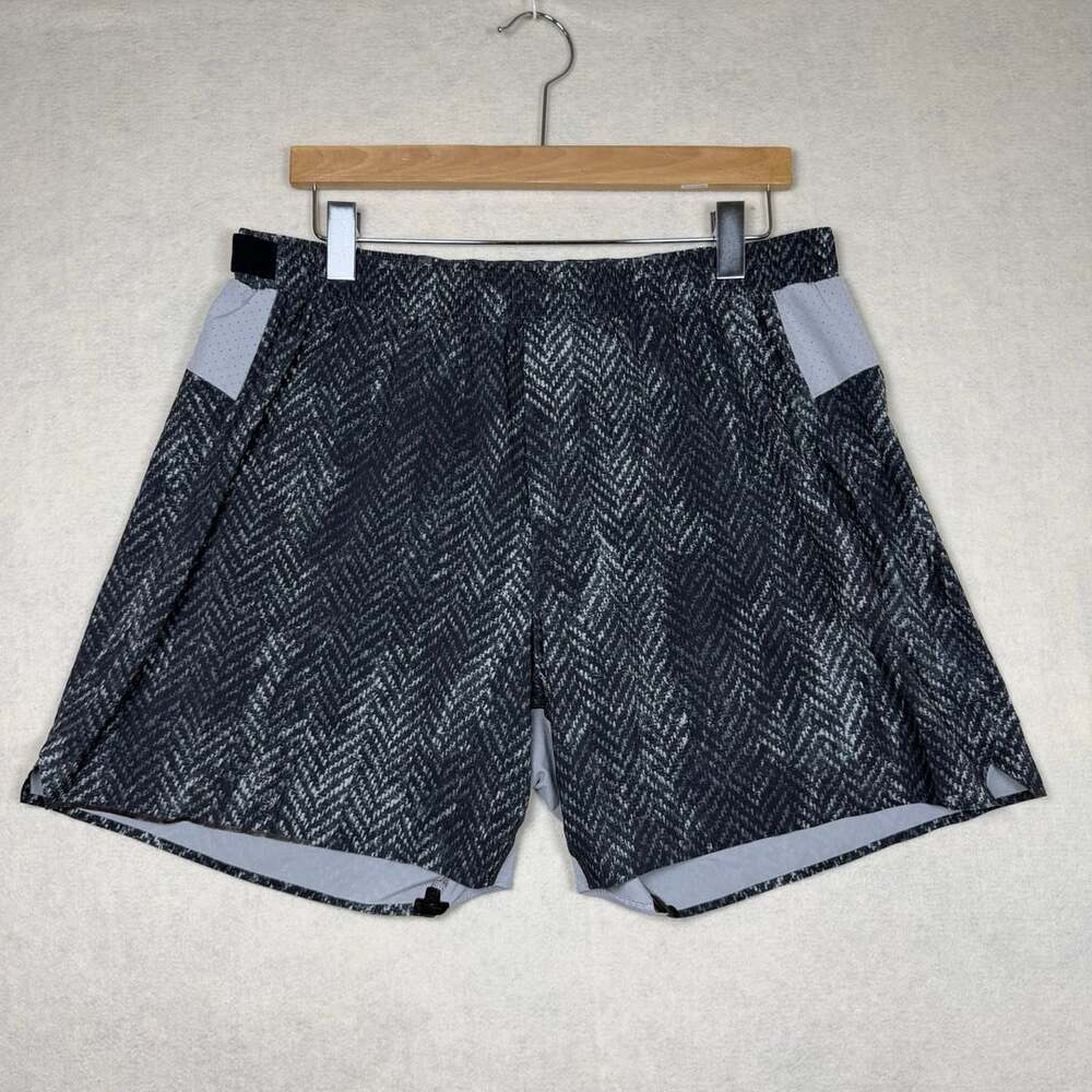 Lululemon Short Mens XL Surge 6" Lined Bleached Herringbone Black Gray